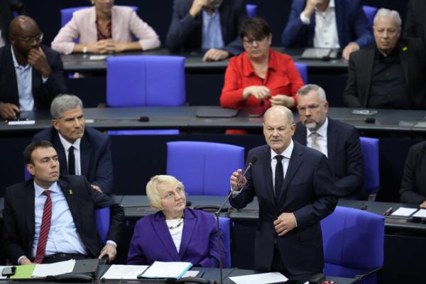 Scholz denies halting German arms exports to Israel, pledges weapons
